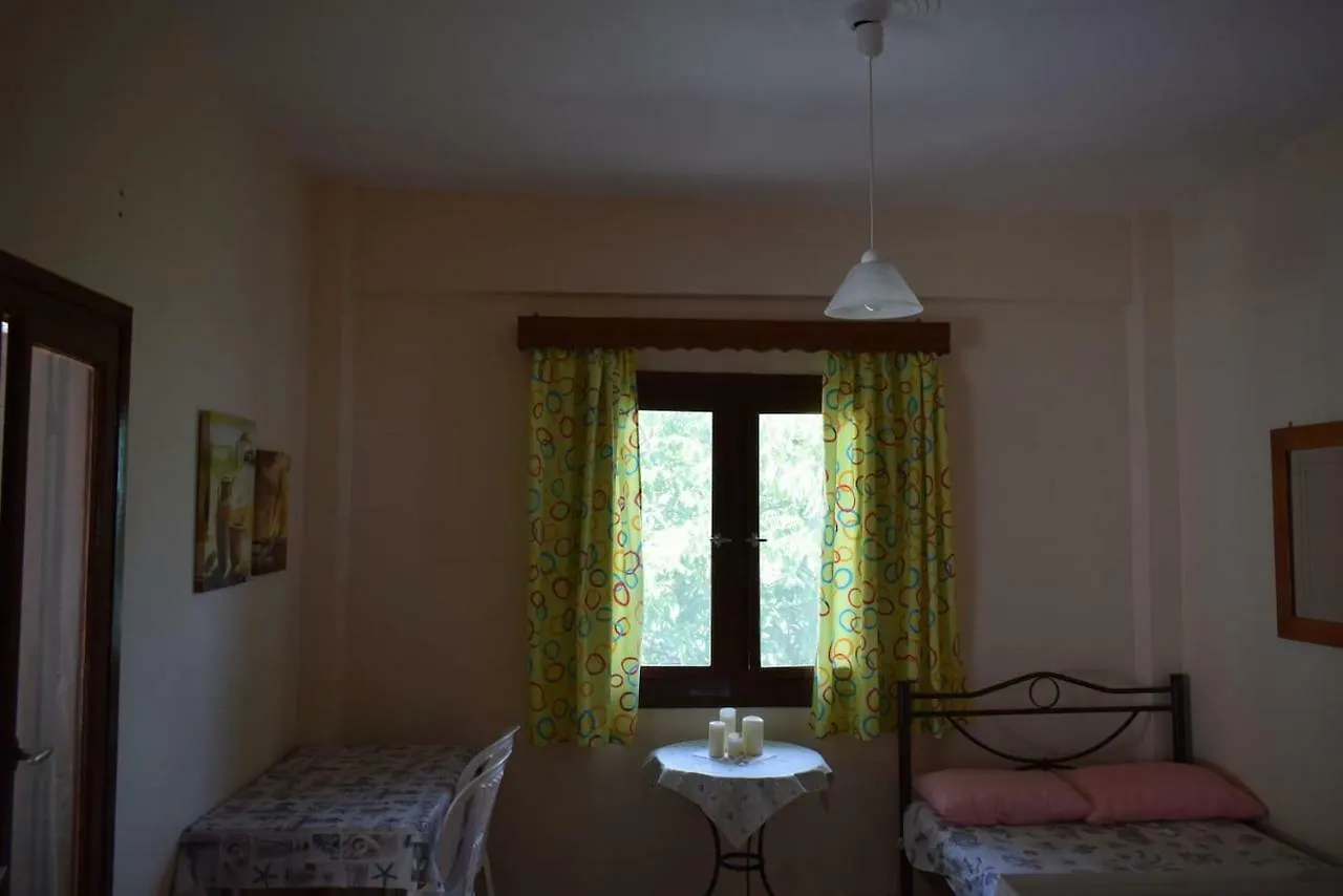 The Family Place - Cosy Double Bedroom Apartment On Beach Of Kallithea, Chalkidiki Kallithea  Greece